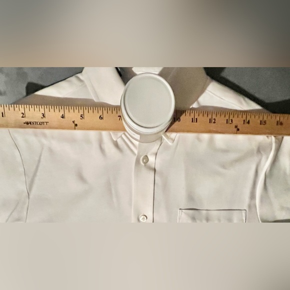 Hunt Club L/S Boy's Sz. 14 Wrinkle-Free Dress Shirt w/ Front Pocket. Cotton/Poly - Picture 8 of 12